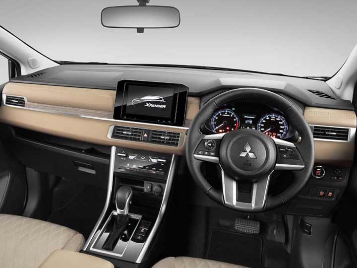 Interior Mitsubishi Xpander 2022